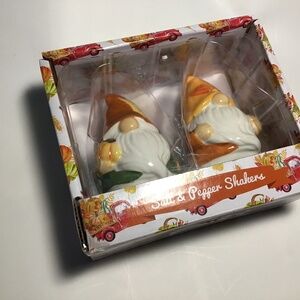 Salt & Pepper Shakers Autumn Gnomes Home Kitchen Dining Holiday Decorating